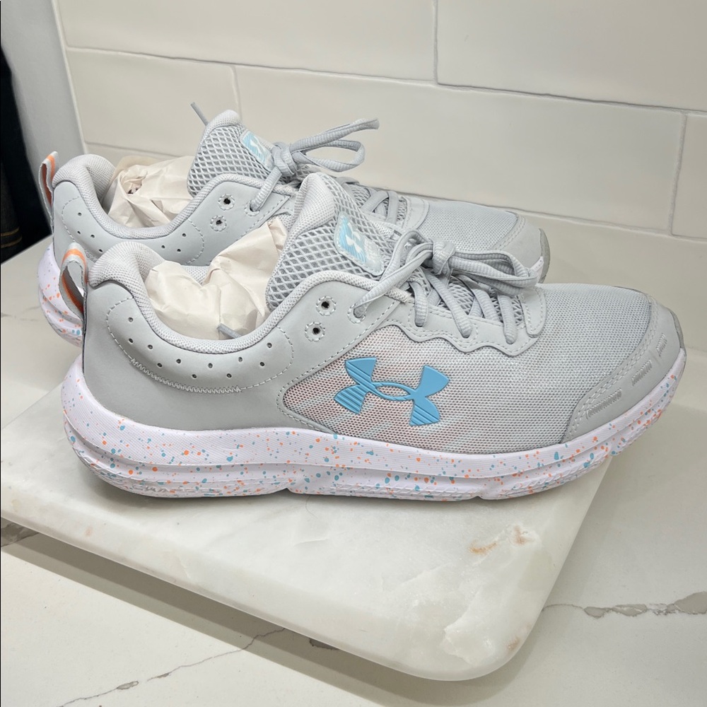 Under Armour White and Blue Athletic Shoes - Picture 6 of 6